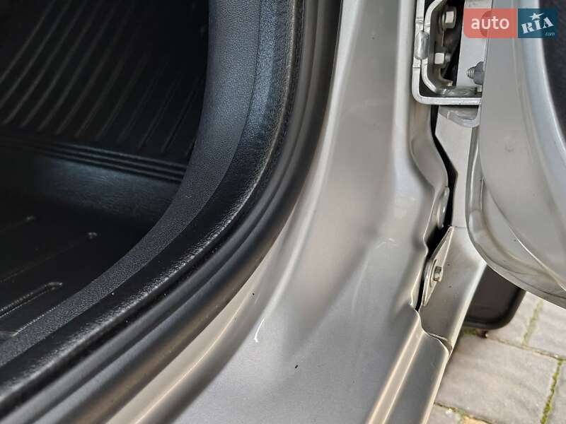Хэтчбек Renault Clio 2010 в Бориславе