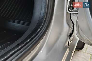 Хетчбек Renault Clio 2010 в 