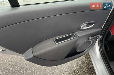 Хетчбек Renault Clio 2007 в 