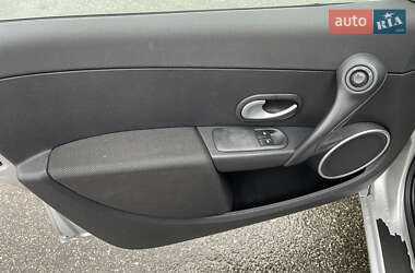 Хетчбек Renault Clio 2007 в 