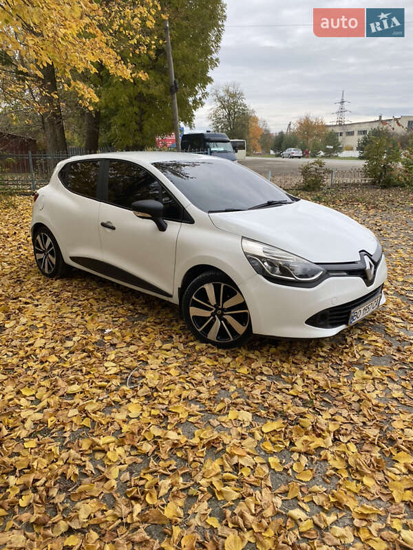 Хетчбек Renault Clio 2013 в Чорткові