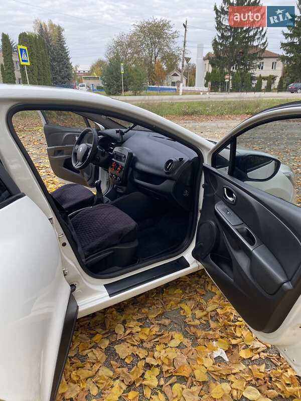 Хетчбек Renault Clio 2013 в Чорткові