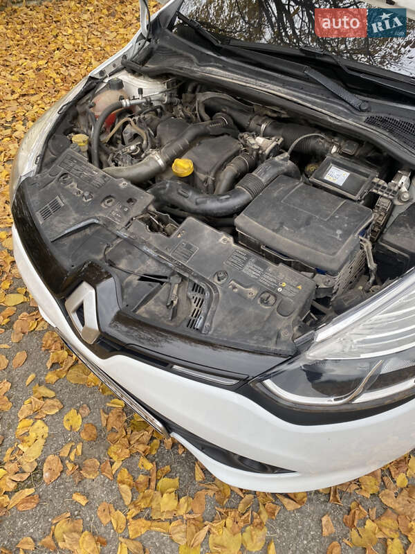 Хетчбек Renault Clio 2013 в Чорткові
