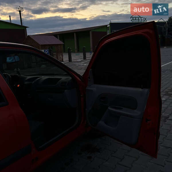 Седан Renault Clio 2006 в Вознесенську фото 19 Седан Renault Clio 2006 в Вознесенську