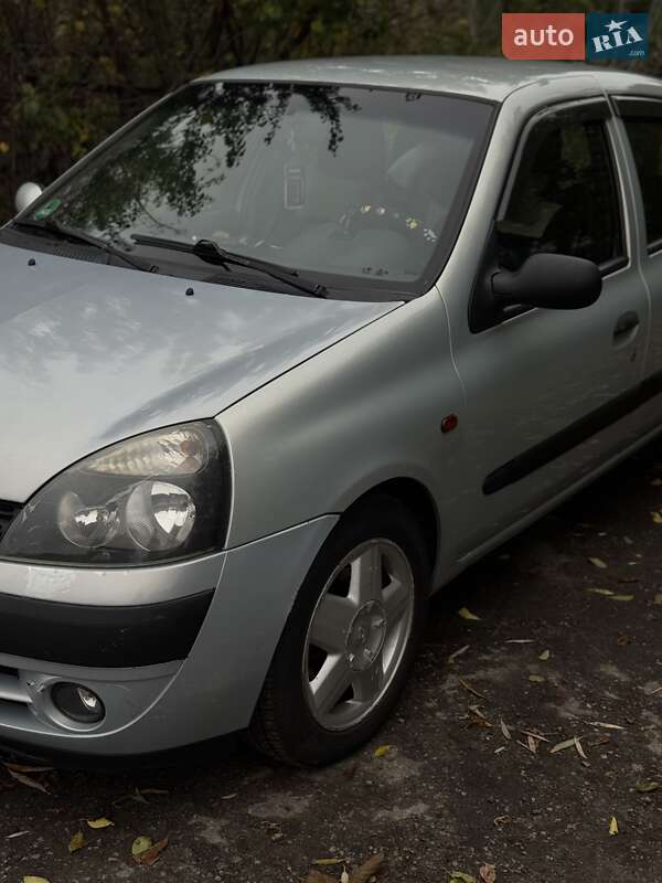 Хэтчбек Renault Clio 2001 в Хмельницком фото 5 Хэтчбек Renault Clio 2001 в Хмельницком