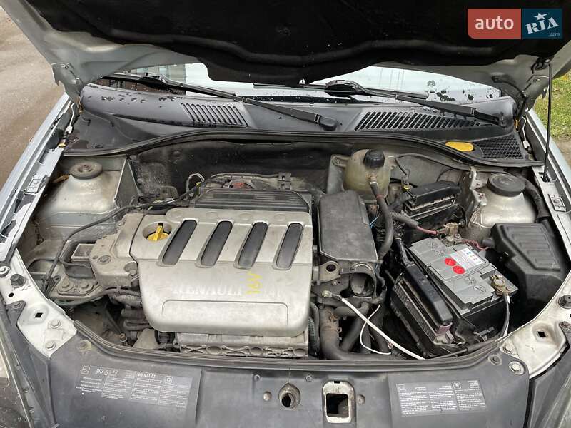 Хэтчбек Renault Clio 2001 в Хмельницком фото 4 Хэтчбек Renault Clio 2001 в Хмельницком