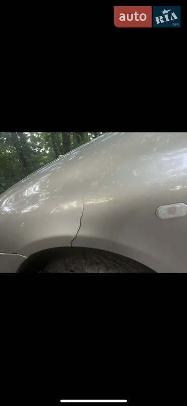 Седан Renault Clio 2008 в Києві