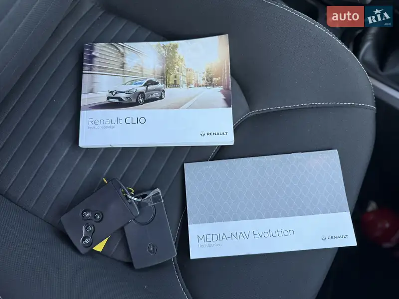 Універсал Renault Clio 2018 в Чернівцях документ 2 фото Універсал Renault Clio 2018 в Чернівцях документ