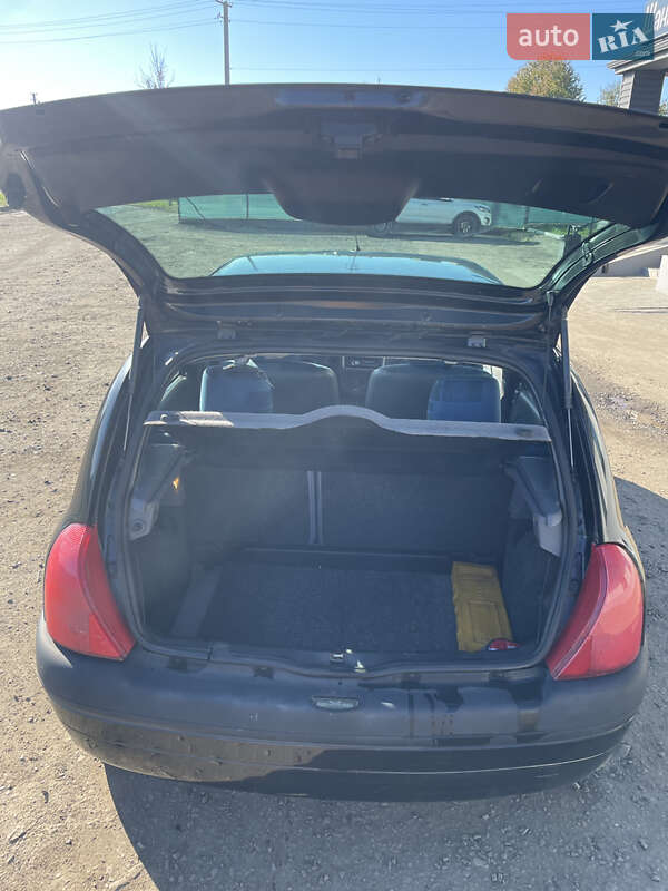 Хэтчбек Renault Clio 2000 в Турийске фото 11 Хэтчбек Renault Clio 2000 в Турийске