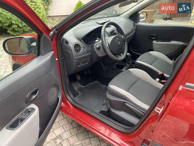 Универсал Renault Clio 2009 в Радивилове фото 16 Универсал Renault Clio 2009 в Радивилове