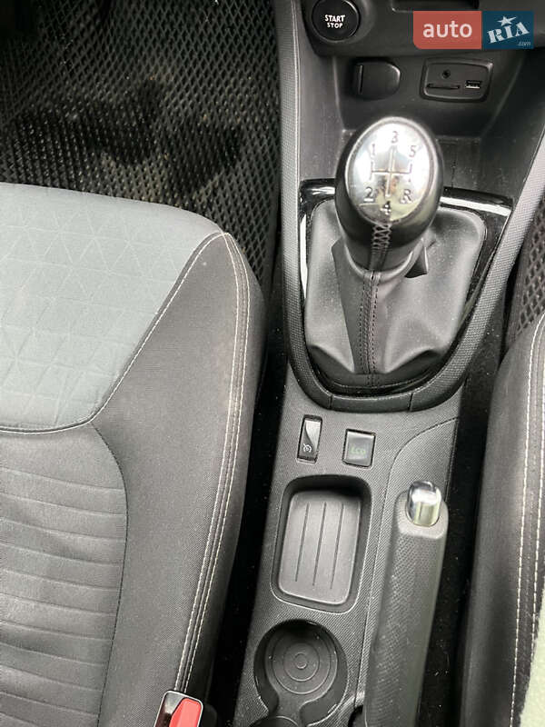 Хэтчбек Renault Clio 2015 в Буче