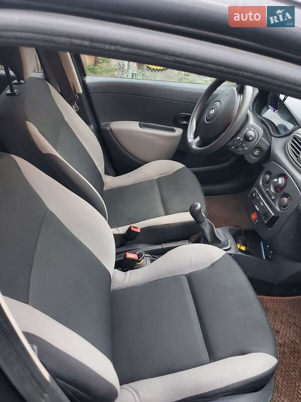 Универсал Renault Clio 2009 в Корце фото 2 Универсал Renault Clio 2009 в Корце