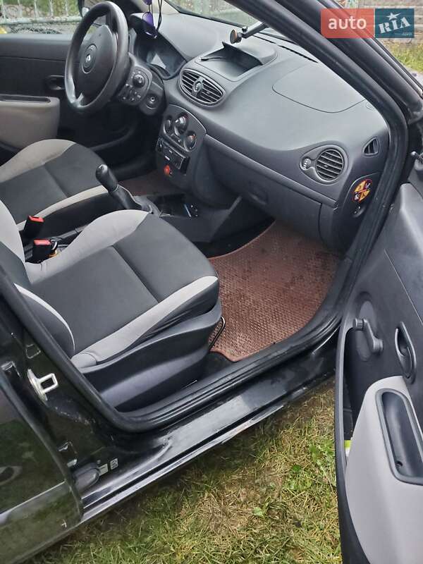 Универсал Renault Clio 2009 в Корце фото 5 Универсал Renault Clio 2009 в Корце