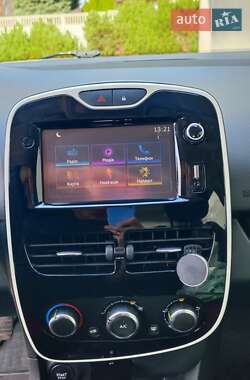 Хэтчбек Renault Clio 2015 в 