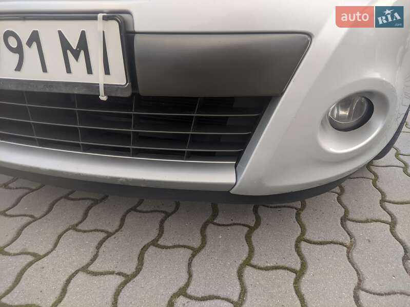 Универсал Renault Clio 2009 в Пустомытах