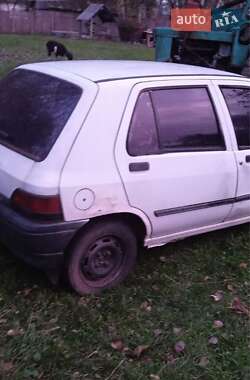 Хетчбек Renault Clio 1992 в Коростені
