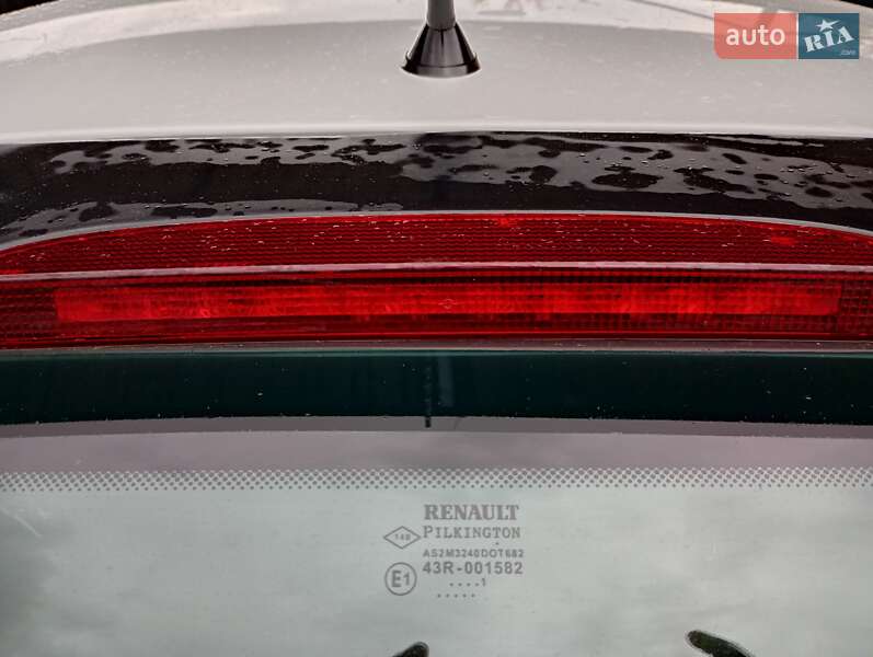 Хетчбек Renault Clio 2011 в Полтаві фото 5 Хетчбек Renault Clio 2011 в Полтаві