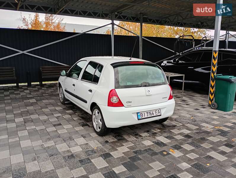 Хетчбек Renault Clio 2011 в Полтаві фото 19 Хетчбек Renault Clio 2011 в Полтаві
