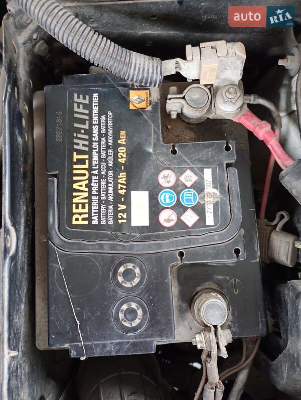 Хетчбек Renault Clio 2011 в Полтаві фото 21 Хетчбек Renault Clio 2011 в Полтаві