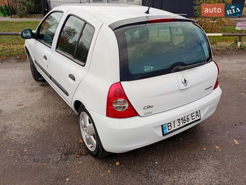 Хетчбек Renault Clio 2011 в Полтаві фото 34 Хетчбек Renault Clio 2011 в Полтаві