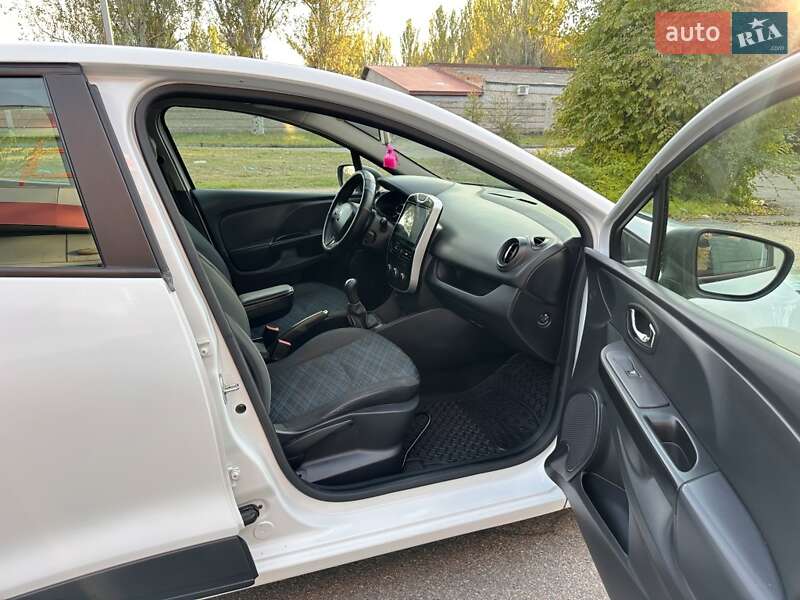 Хетчбек Renault Clio 2013 в Запоріжжі