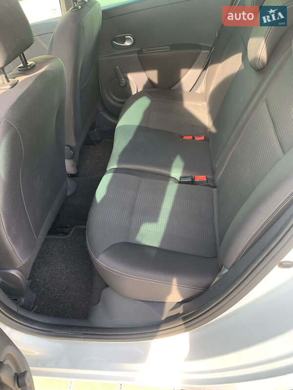 Универсал Renault Clio 2009 в Виннице фото 14 Универсал Renault Clio 2009 в Виннице