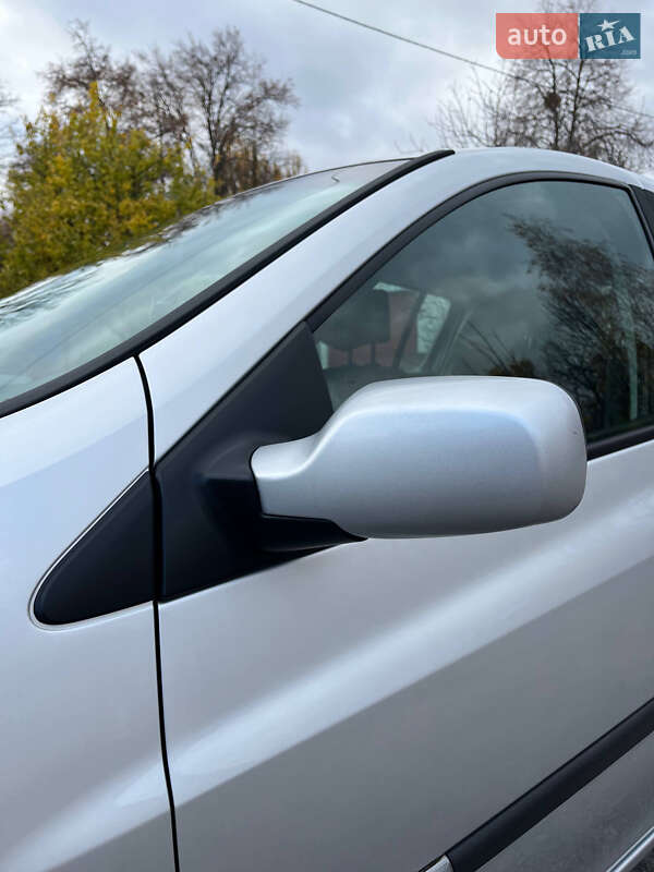 Хетчбек Renault Clio 2006 в Хоролі