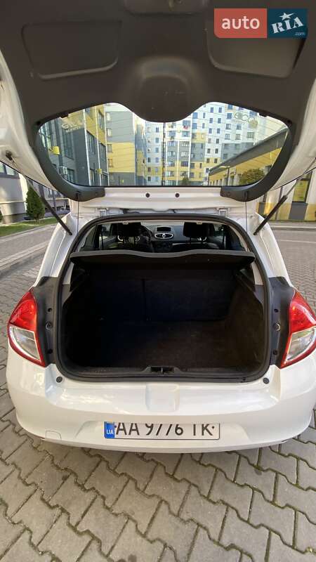 Хэтчбек Renault Clio 2012 в Ивано-Франковске