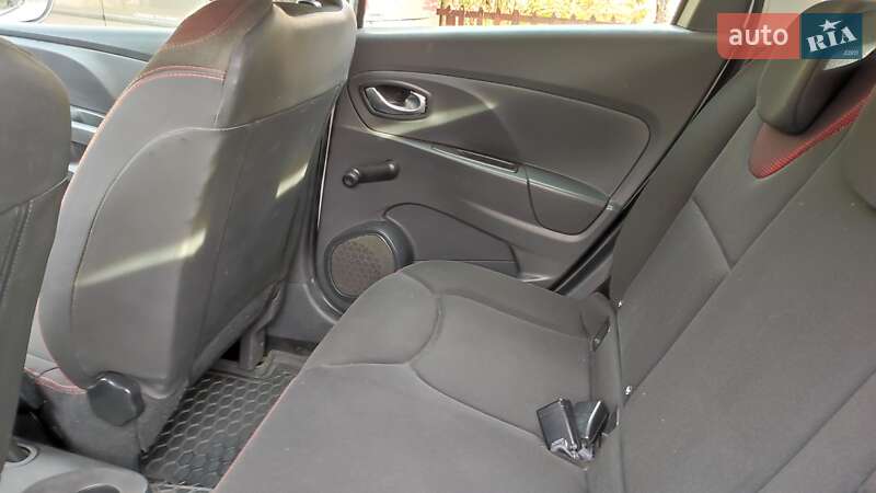 Универсал Renault Clio 2015 в Киеве фото 42 Универсал Renault Clio 2015 в Киеве