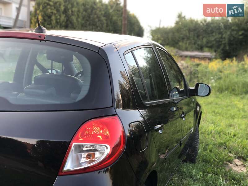 Хетчбек Renault Clio 2012 в Луцьку фото 29 Хетчбек Renault Clio 2012 в Луцьку