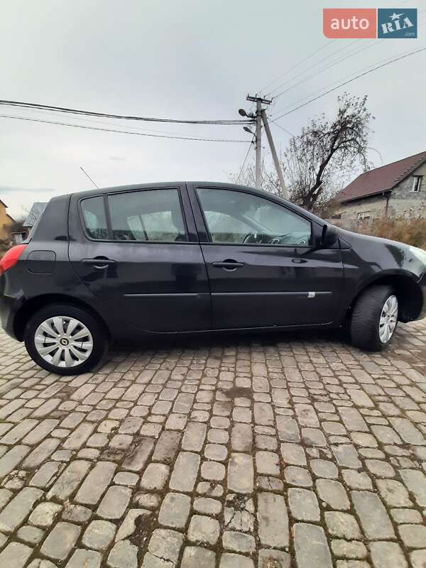Хэтчбек Renault Clio 2011 в Львове фото 11 Хэтчбек Renault Clio 2011 в Львове