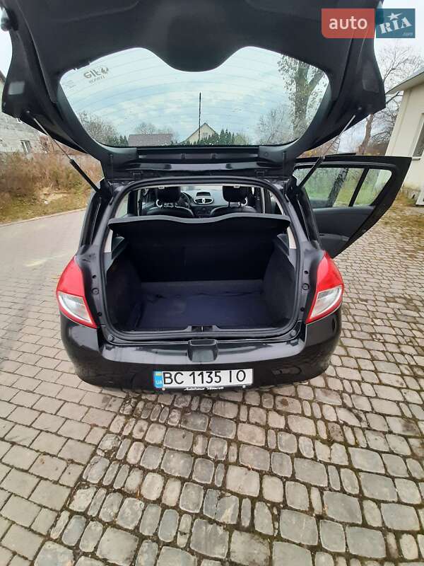 Хэтчбек Renault Clio 2011 в Львове фото 23 Хэтчбек Renault Clio 2011 в Львове