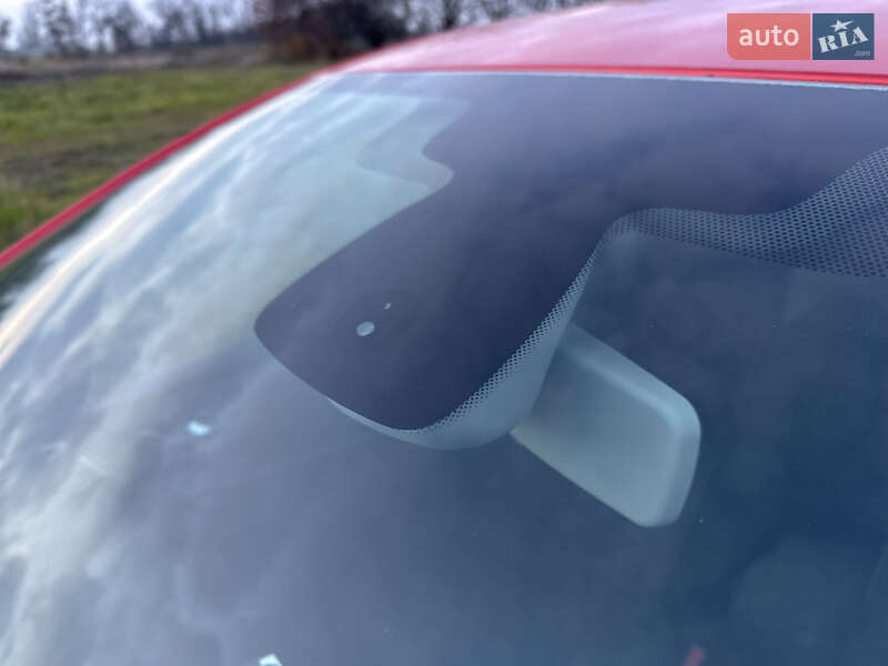 Хетчбек Renault Clio 2014 в Смілі