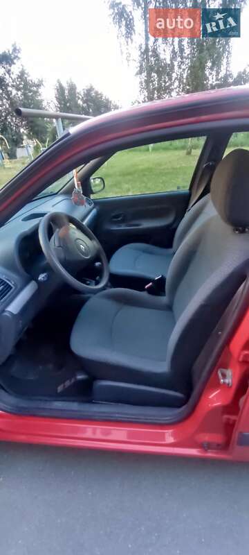 Хэтчбек Renault Clio 2006 в Борисполе фото 5 Хэтчбек Renault Clio 2006 в Борисполе