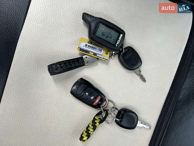 Седан Renault Clio 2007 в Виннице