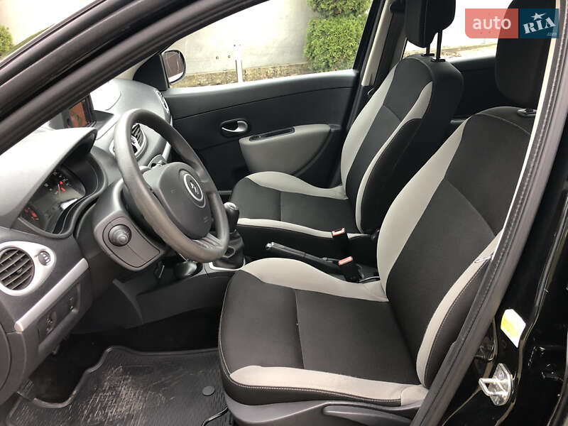 Універсал Renault Clio 2012 в Радивиліві фото 25 Універсал Renault Clio 2012 в Радивиліві