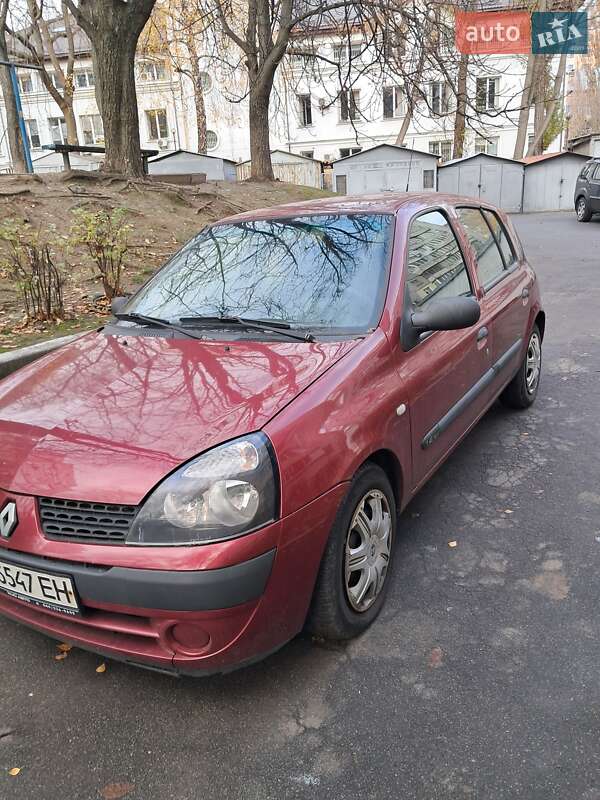 Хэтчбек Renault Clio 2003 в Киеве