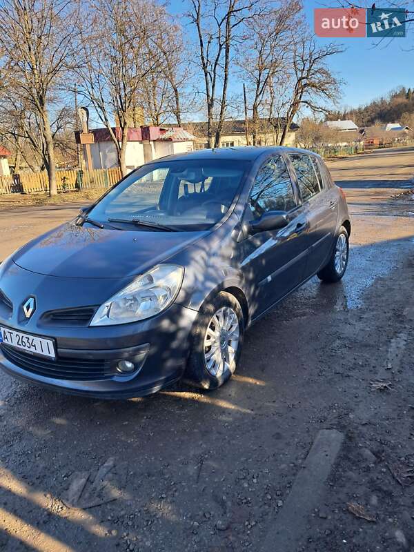 Хэтчбек Renault Clio 2007 в Богородчанах