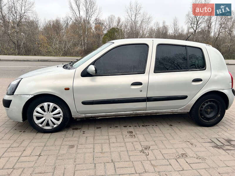 Хетчбек Renault Clio 2002 в Києві фото 12 Хетчбек Renault Clio 2002 в Києві