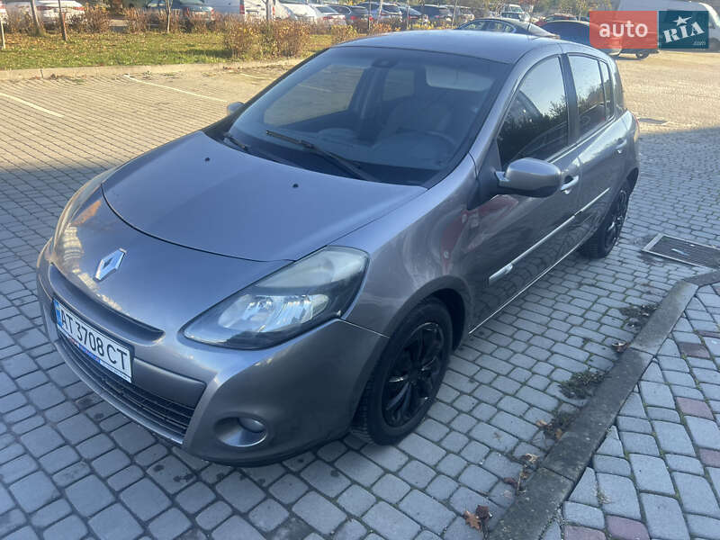 Хетчбек Renault Clio 2011 в Івано-Франківську фото 16 Хетчбек Renault Clio 2011 в Івано-Франківську