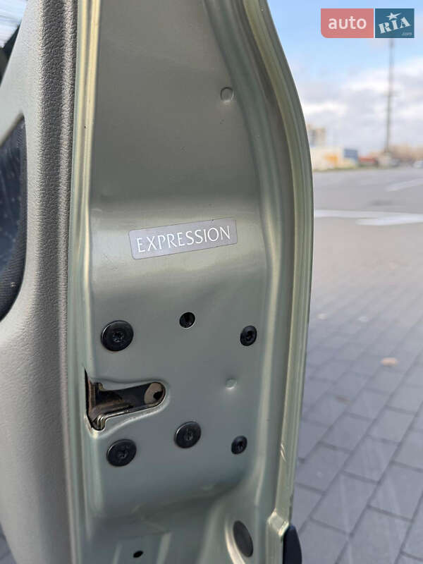 Хетчбек Renault Clio 2003 в Сумах