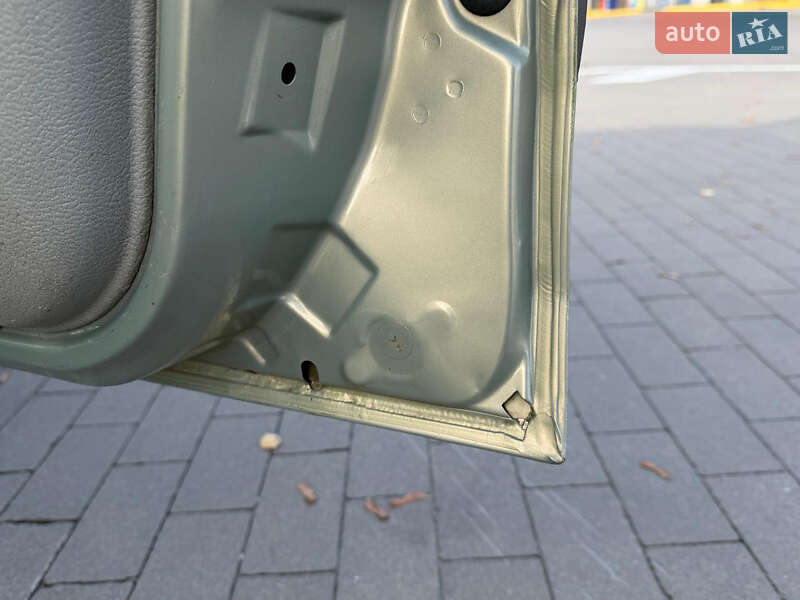 Хетчбек Renault Clio 2003 в Сумах