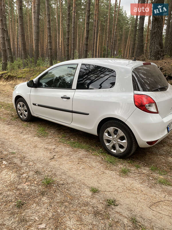 Хэтчбек Renault Clio 2011 в Изяславе фото 8 Хэтчбек Renault Clio 2011 в Изяславе