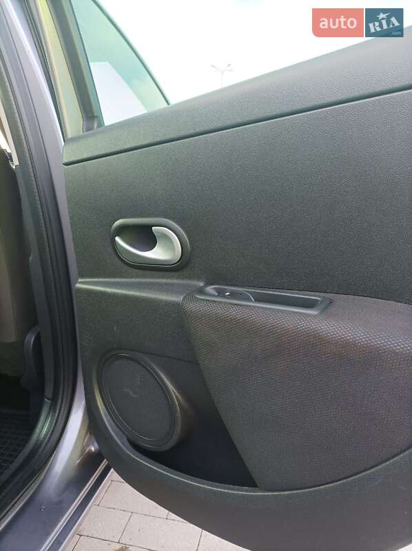 Універсал Renault Clio 2009 в Білій Церкві фото 17 Універсал Renault Clio 2009 в Білій Церкві