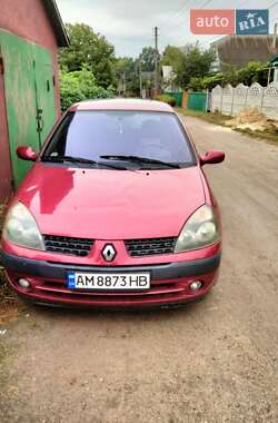 Хэтчбек Renault Clio 2002 в Коростене