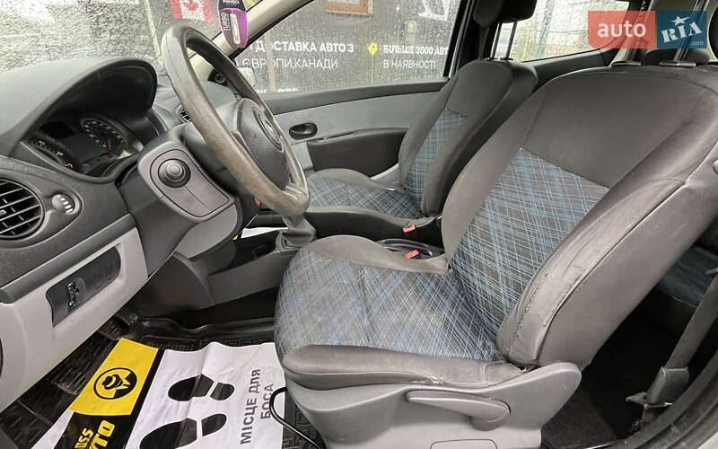 Хетчбек Renault Clio 2007 в Стрию фото 15 Хетчбек Renault Clio 2007 в Стрию