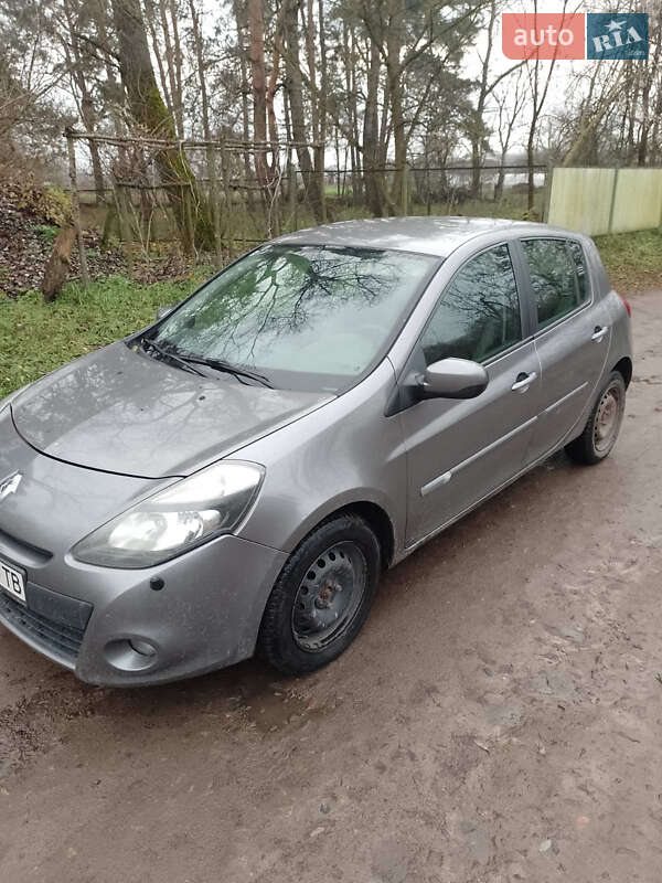 Хэтчбек Renault Clio 2012 в Киеве фото 5 Хэтчбек Renault Clio 2012 в Киеве