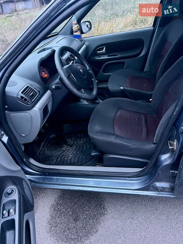 Седан Renault Clio 2006 в Кривом Роге фото 15 Седан Renault Clio 2006 в Кривом Роге