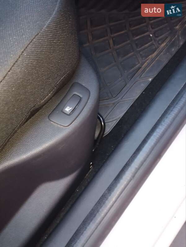 Универсал Renault Clio 2018 в Звягеле