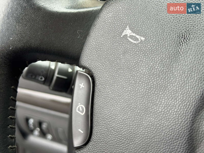 Хэтчбек Renault Clio 2011 в Нетешине фото 20 Хэтчбек Renault Clio 2011 в Нетешине